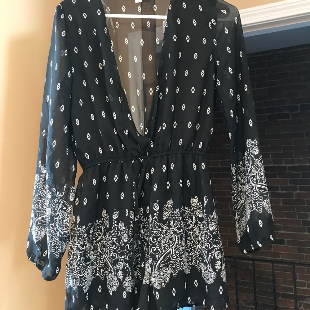 Size small shear long sleeve romper